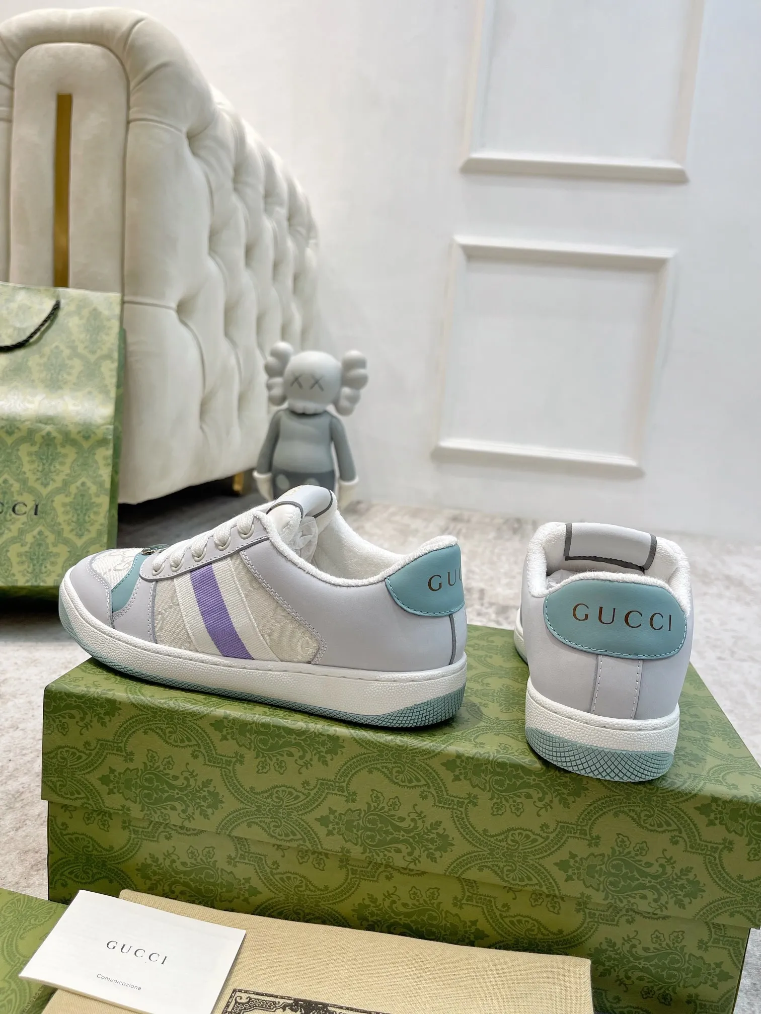 Gucci - Newly upgraded Gucci dirty shoes for couples 👫 2022 early spring new style... GG series distressed casual dirty shoes for the catwalk ⚠️⚠️ Original development and purchase level version... Metal double G crystal cylindrical logo... Gucci original pattern webbing... Exclusive color rubbed cowhide fabric, original terry cloth is delicate, soft and more comfortable and breathable, privately stamped two-color original TPU outsole (lower layer is wider, upper layer is narrower) Ready stock, matching packaging... 35-40/39-44 regular size 💰Female style 290 💰Male style 290